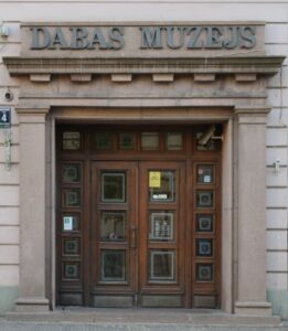 8.a klase Latvijas Nacionālajā dabas muzejā. STEM.